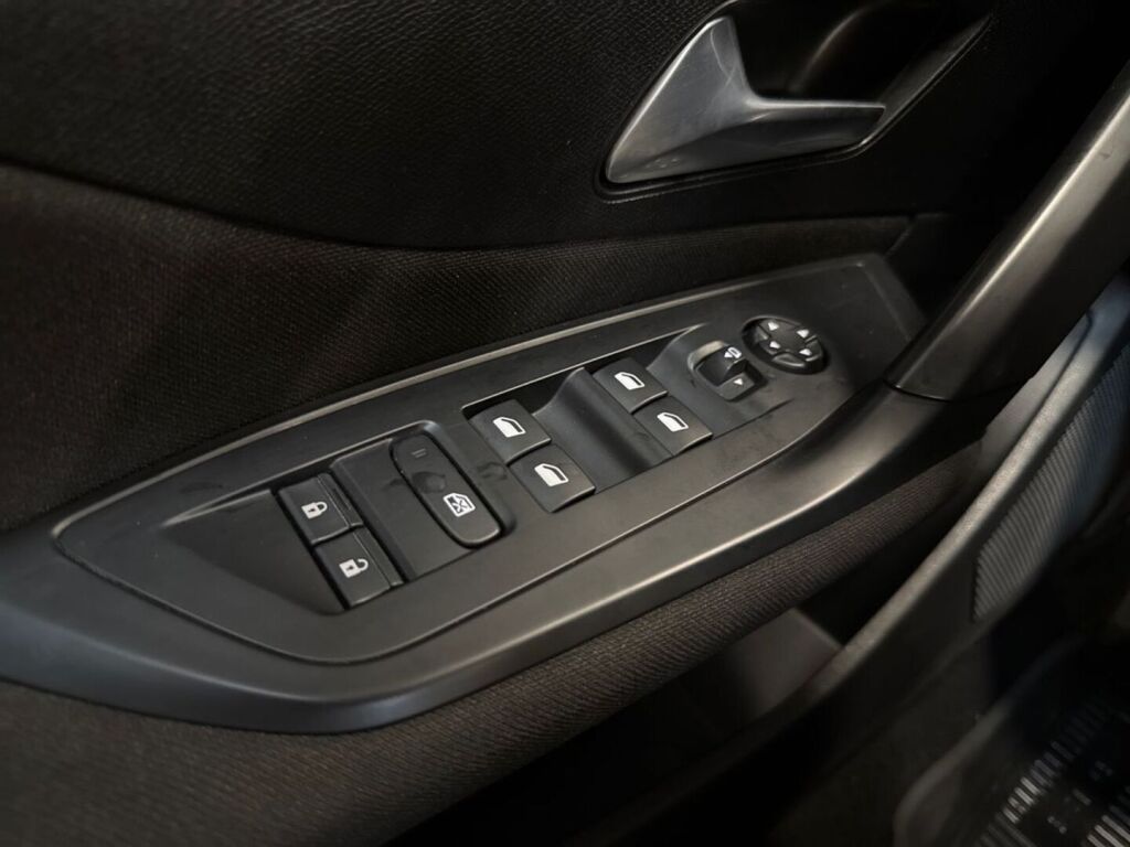 Peugeot 308 2024 Sininen
