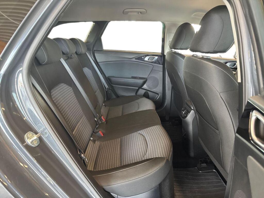 Kia Ceed 2022 Harmaa