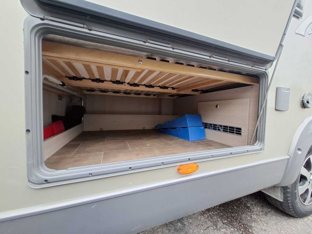 Bürstner Ixeo Time T 695 Moonlight 2012 