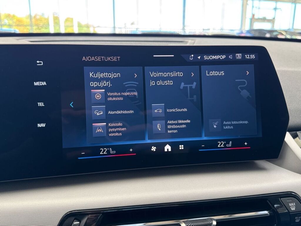 BMW iX1 2024 Vihreä