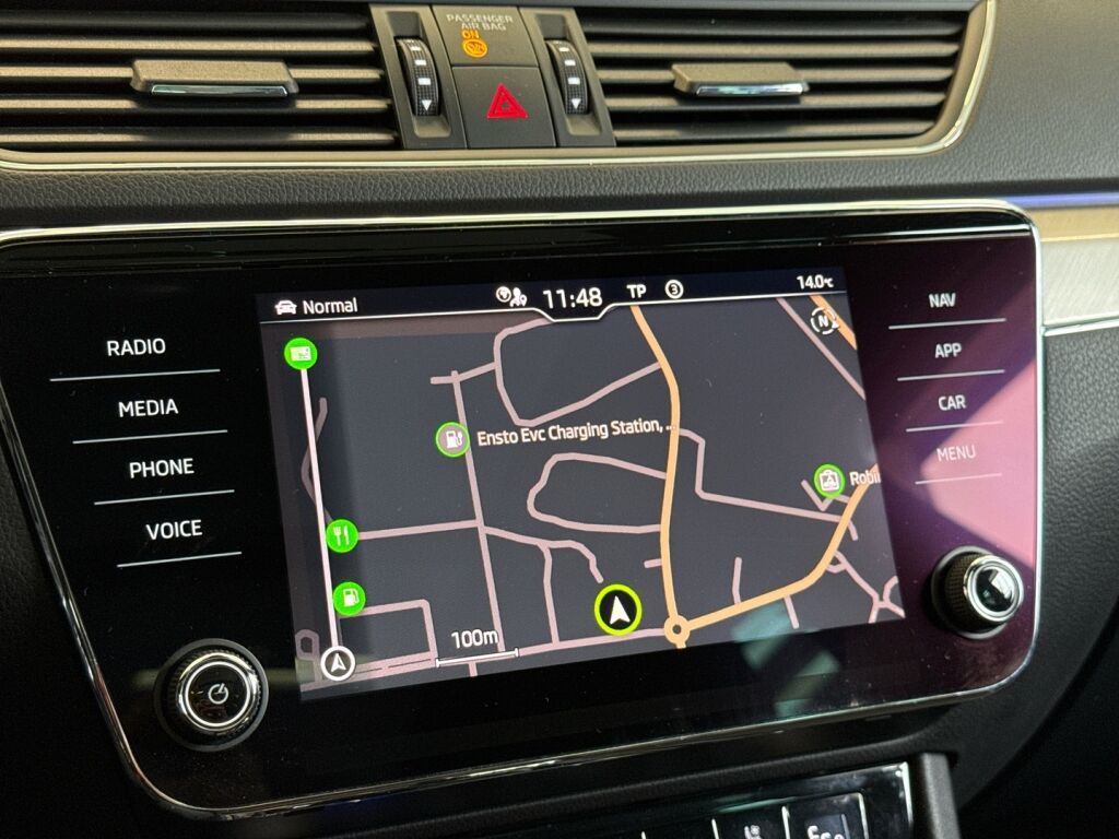 Skoda Superb 2021 Sininen