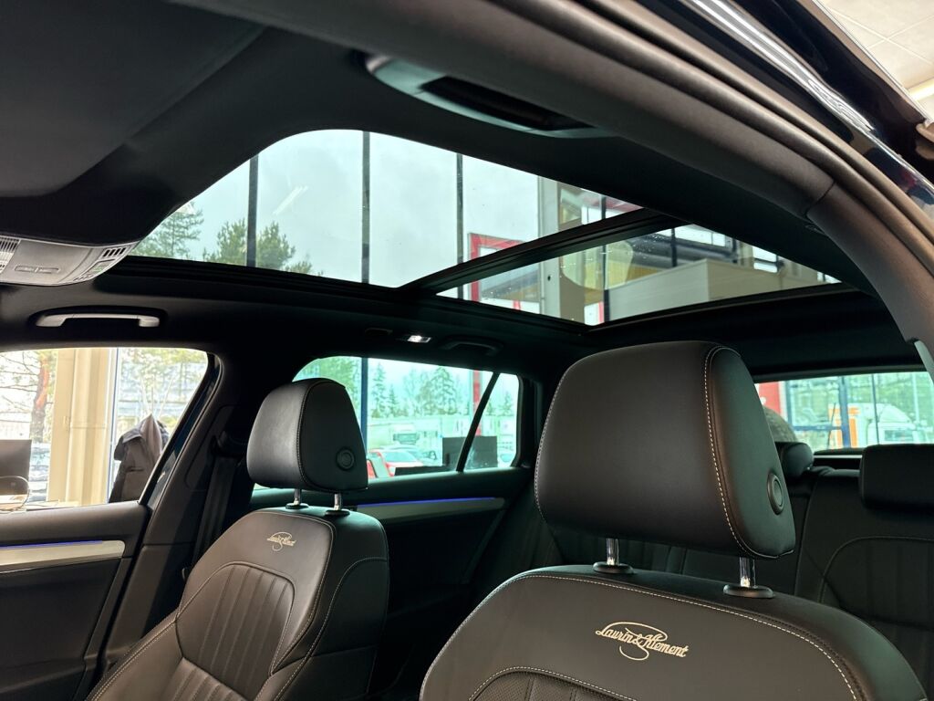 Skoda Superb 2021 Sininen