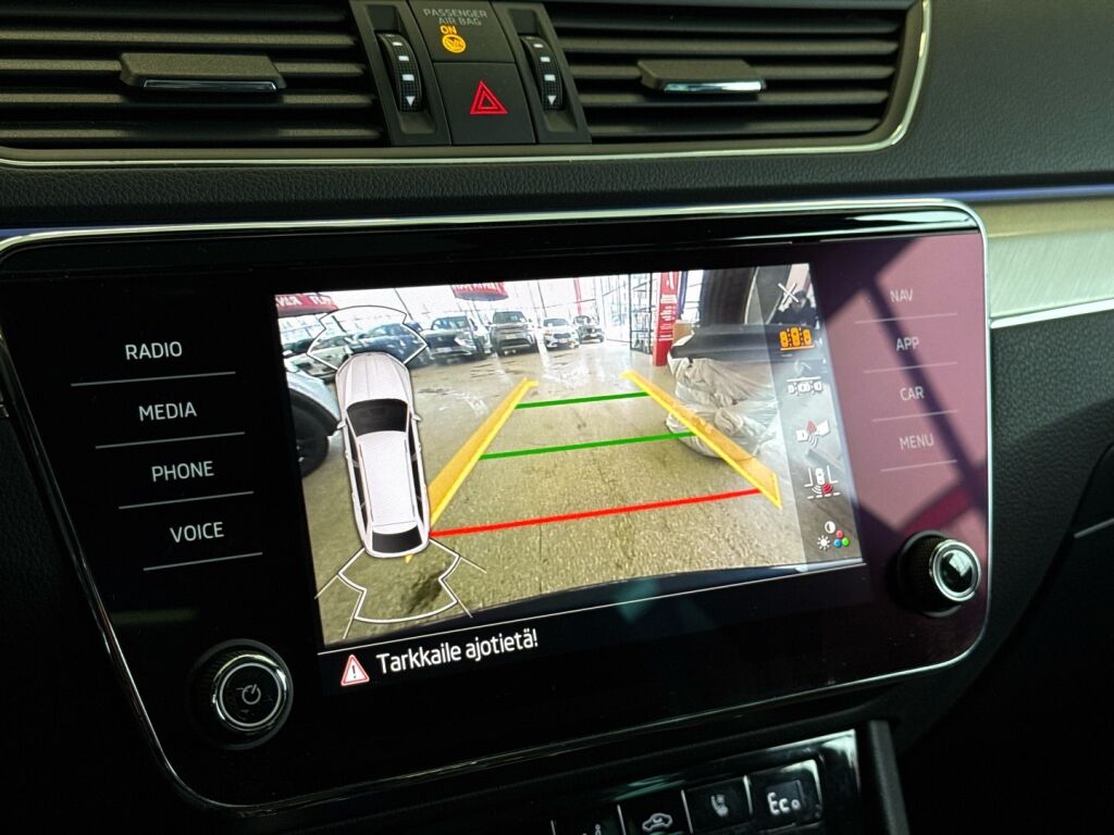 Skoda Superb 2021 Sininen