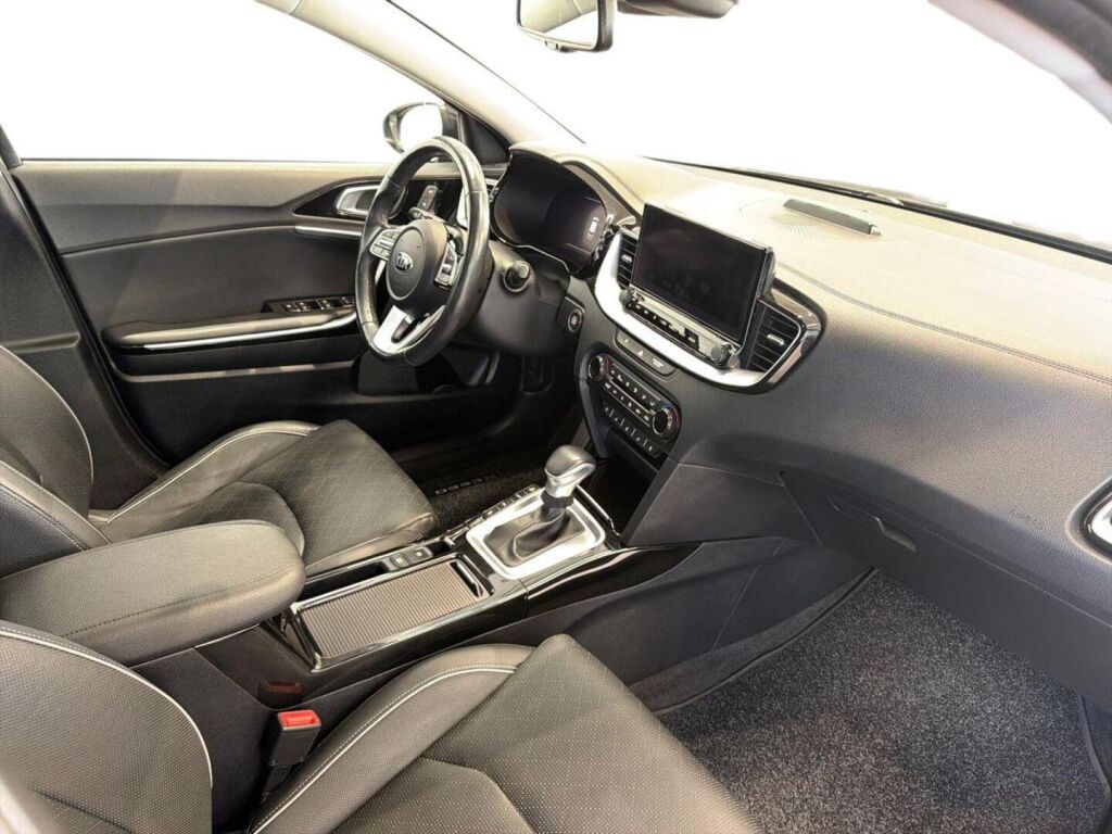 Kia XCeed 2020 Harmaa