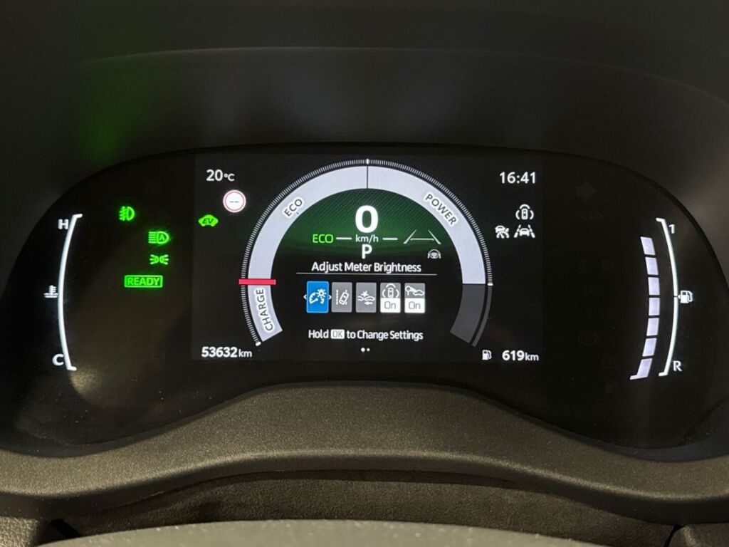 Toyota Yaris 2024 Harmaa
