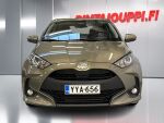 Toyota Yaris 2024 Ruskea (beige)