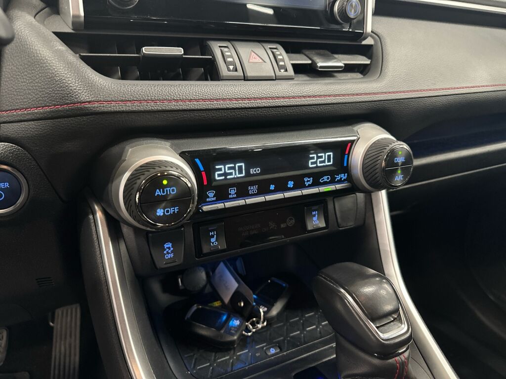 Toyota RAV4 Plug-in 2021 Musta