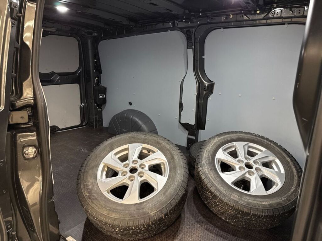 Ford Transit Custom 2024 Harmaa