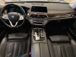 BMW 745 2021 Sininen