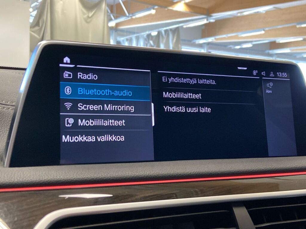 BMW 745 2021 Sininen
