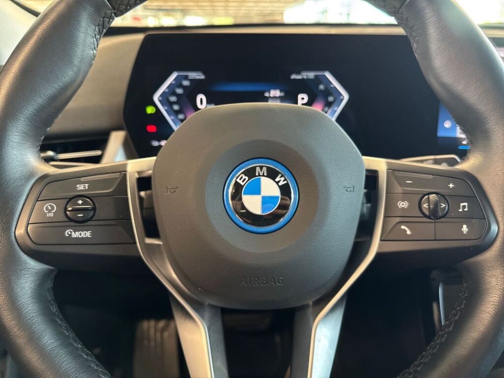 BMW iX1 2023 Valkoinen