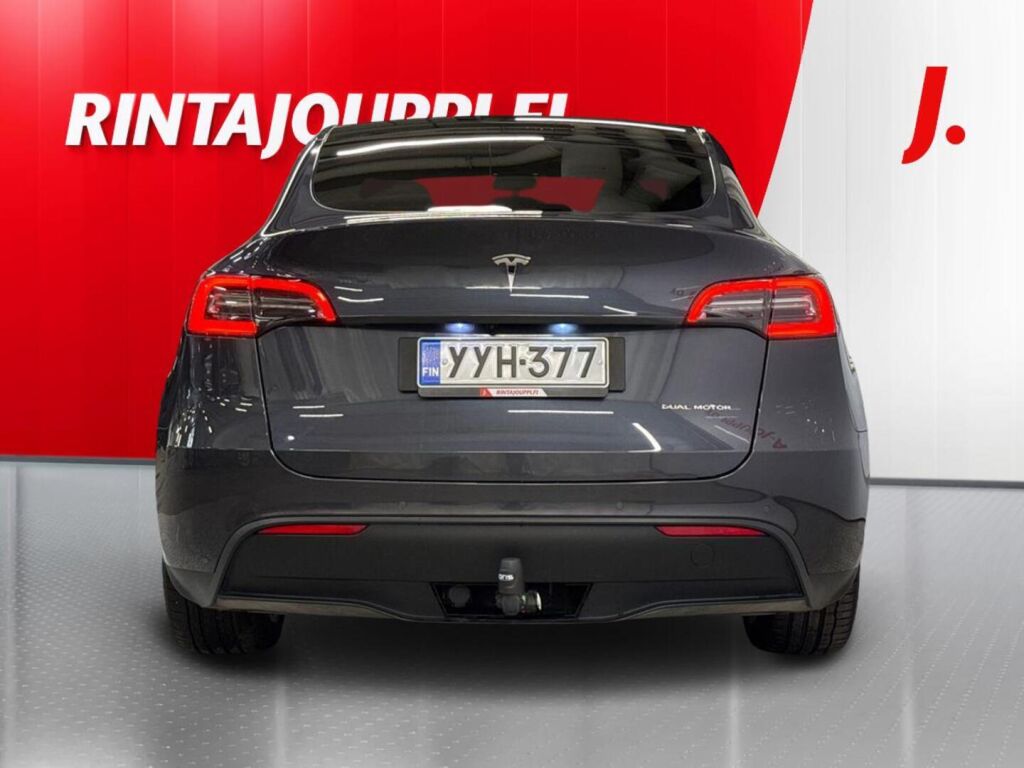 Tesla Model Y 2022 Harmaa