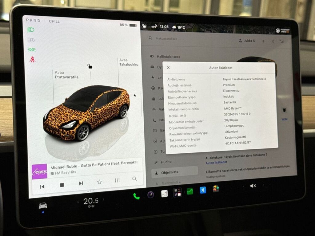 Tesla Model Y 2022 Harmaa