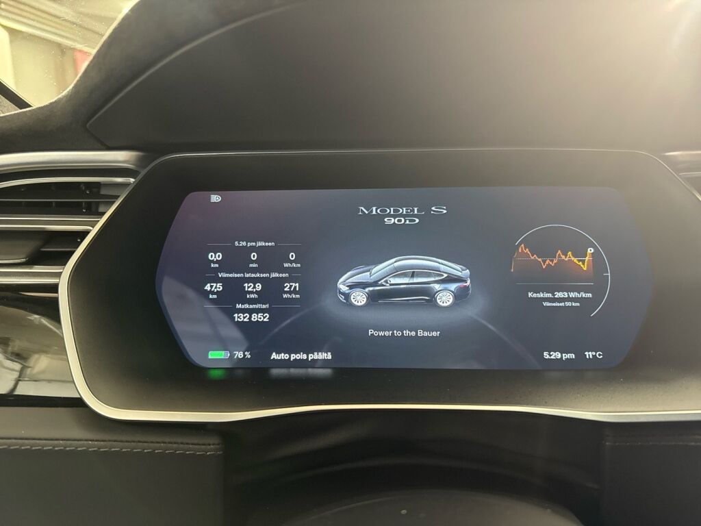 Tesla Model S 2016 Musta