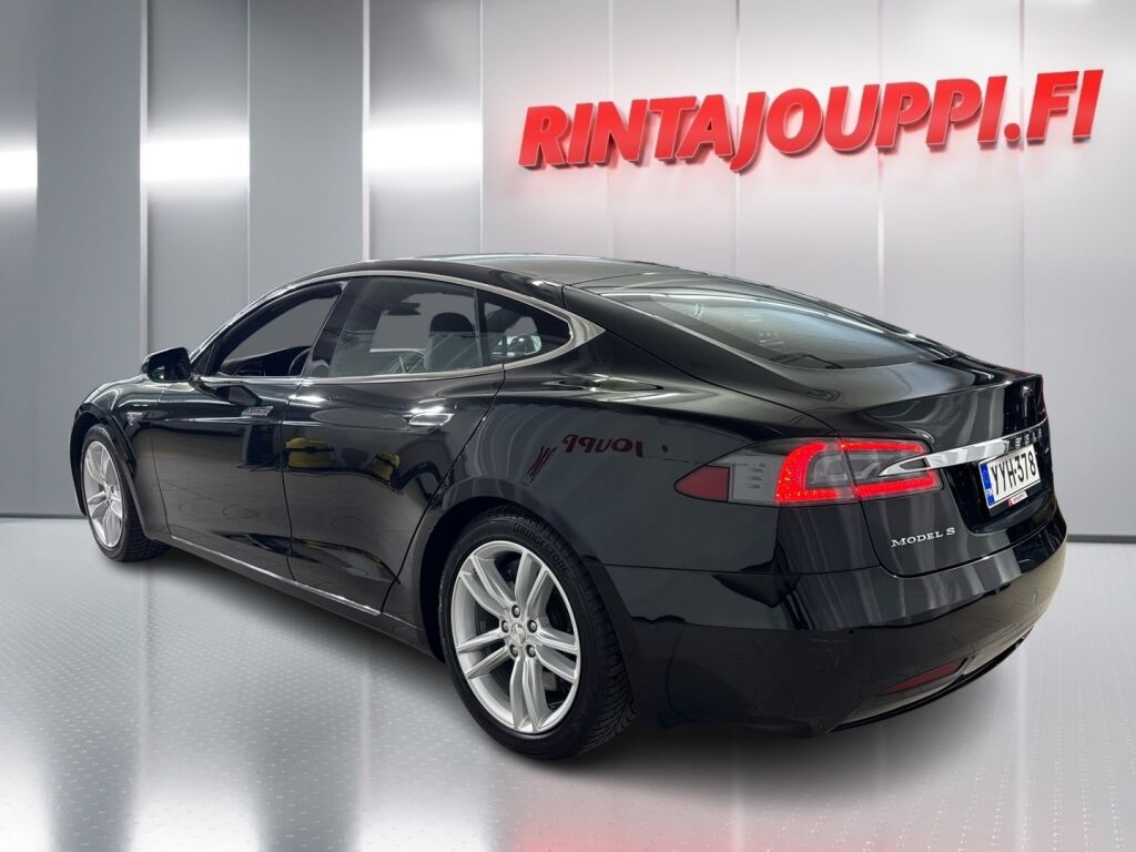 Tesla Model S 2016 Musta