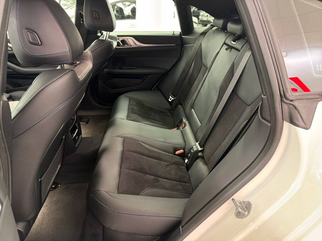 BMW i4 2023 Valkoinen