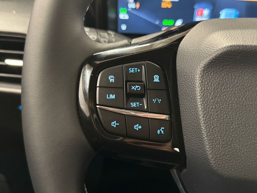 Ford Tourneo Courier 2025 Agate Black