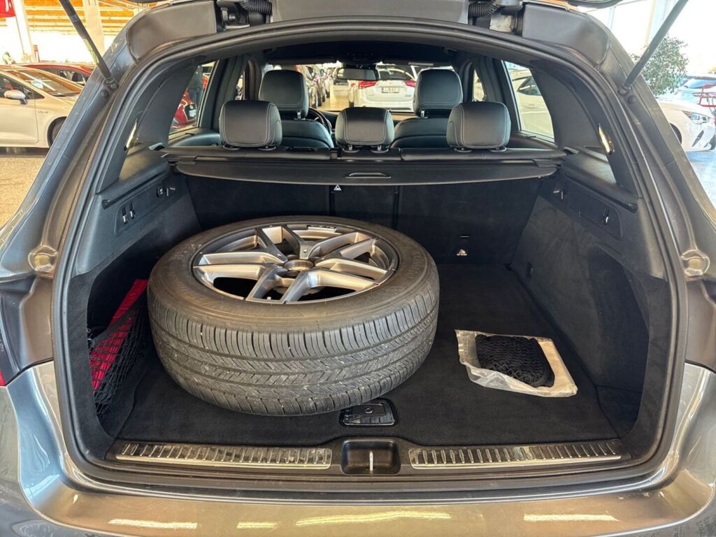 Mercedes-Benz GLC 2017 Metallinhohto Harmaa