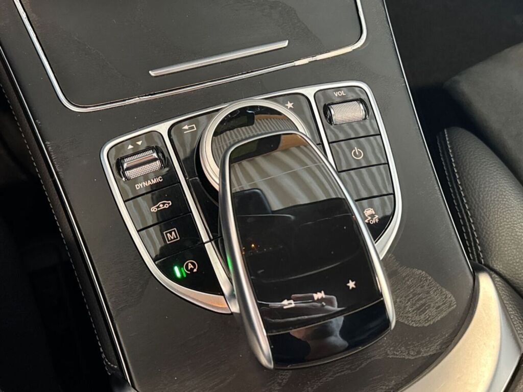 Mercedes-Benz GLC 2017 Metallinhohto Harmaa