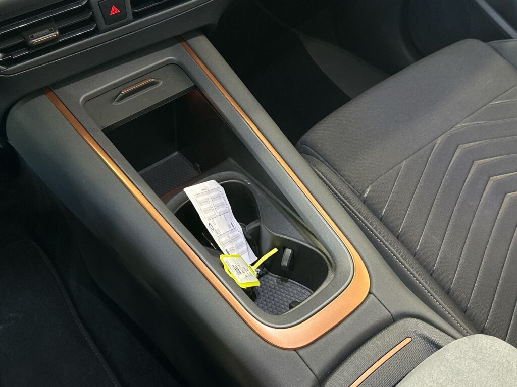 Cupra Born 2024 Harmaa