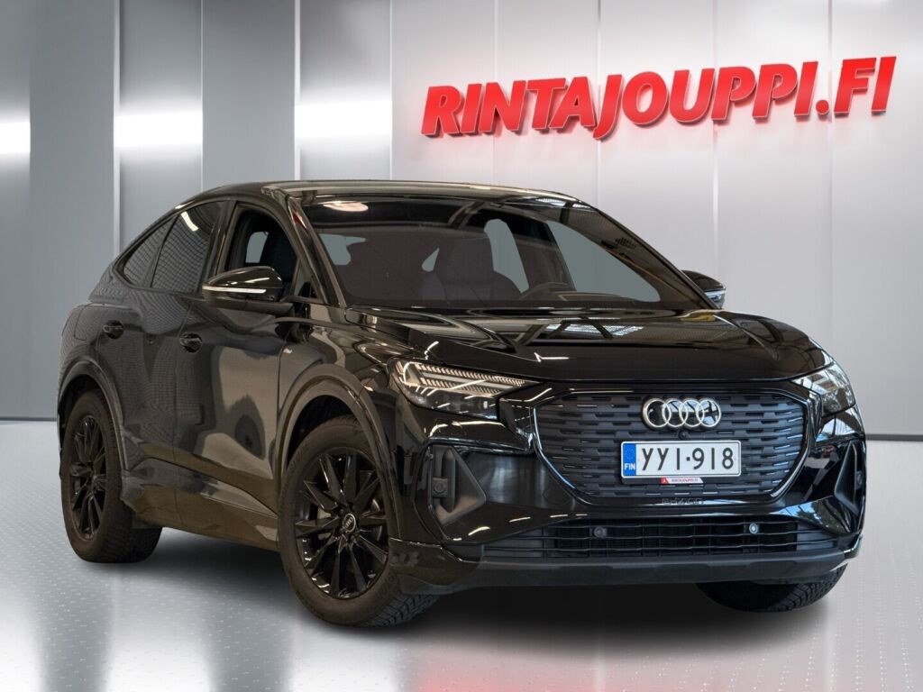 Audi Q4 e-tron 2024 Musta