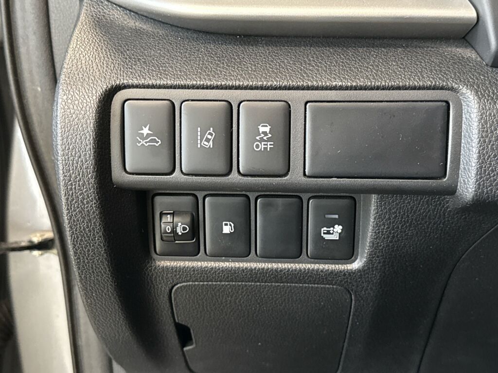 Mitsubishi Eclipse Cross 2021 Harmaa