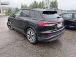 Audi Q4 e-tron 2022 Musta