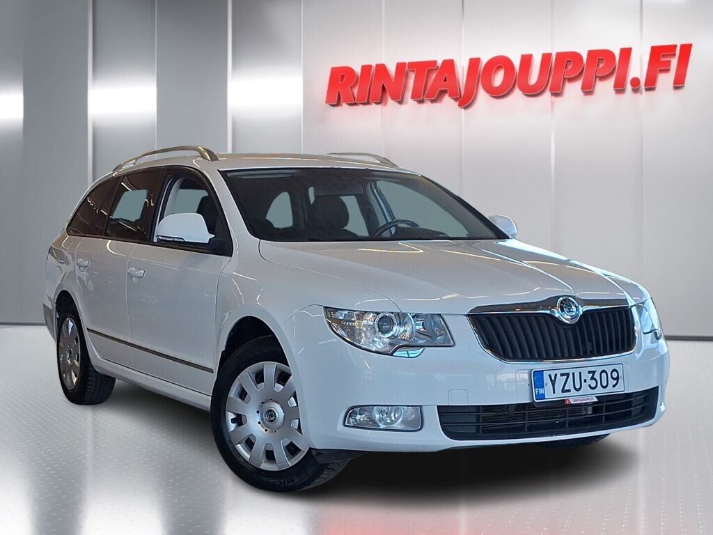 Skoda Superb 2011 Valkoinen