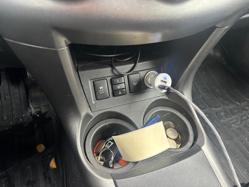 Toyota RAV4 2011 Musta