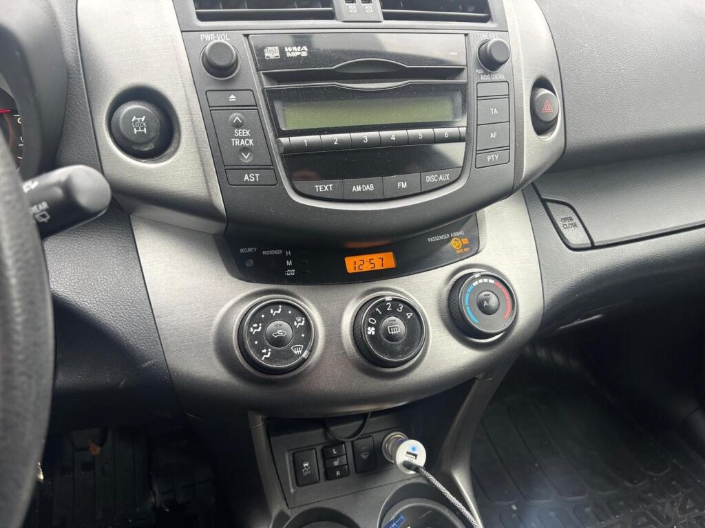 Toyota RAV4 2011 Musta