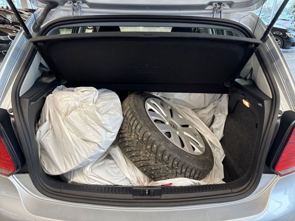 Volkswagen Polo 2011 Metallinhohto Hopea