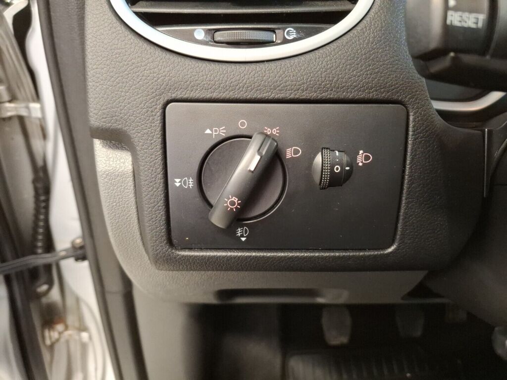 Ford Focus 2011 Harmaa