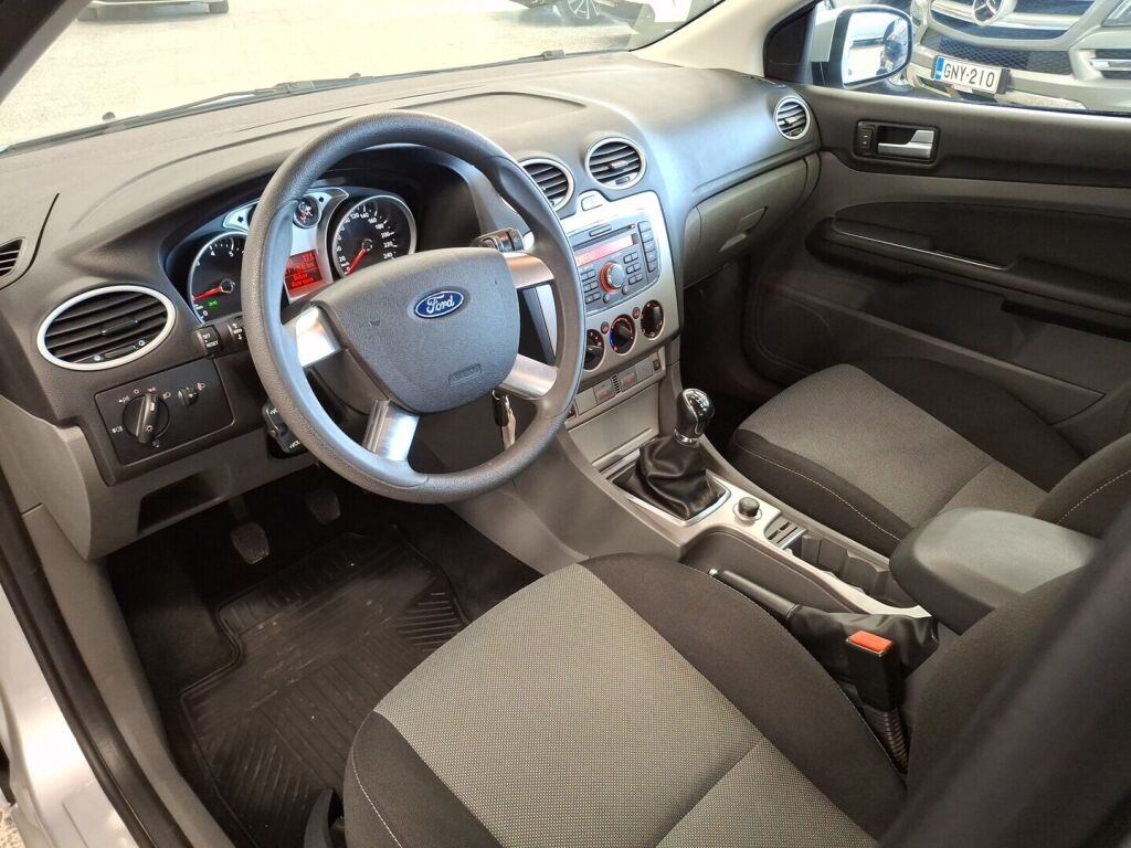 Ford Focus 2011 Harmaa