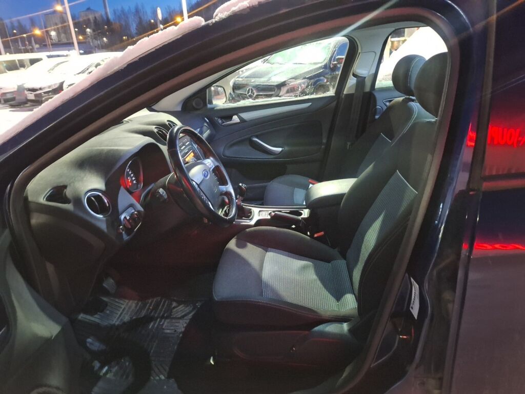 Ford Mondeo 2011 Sininen