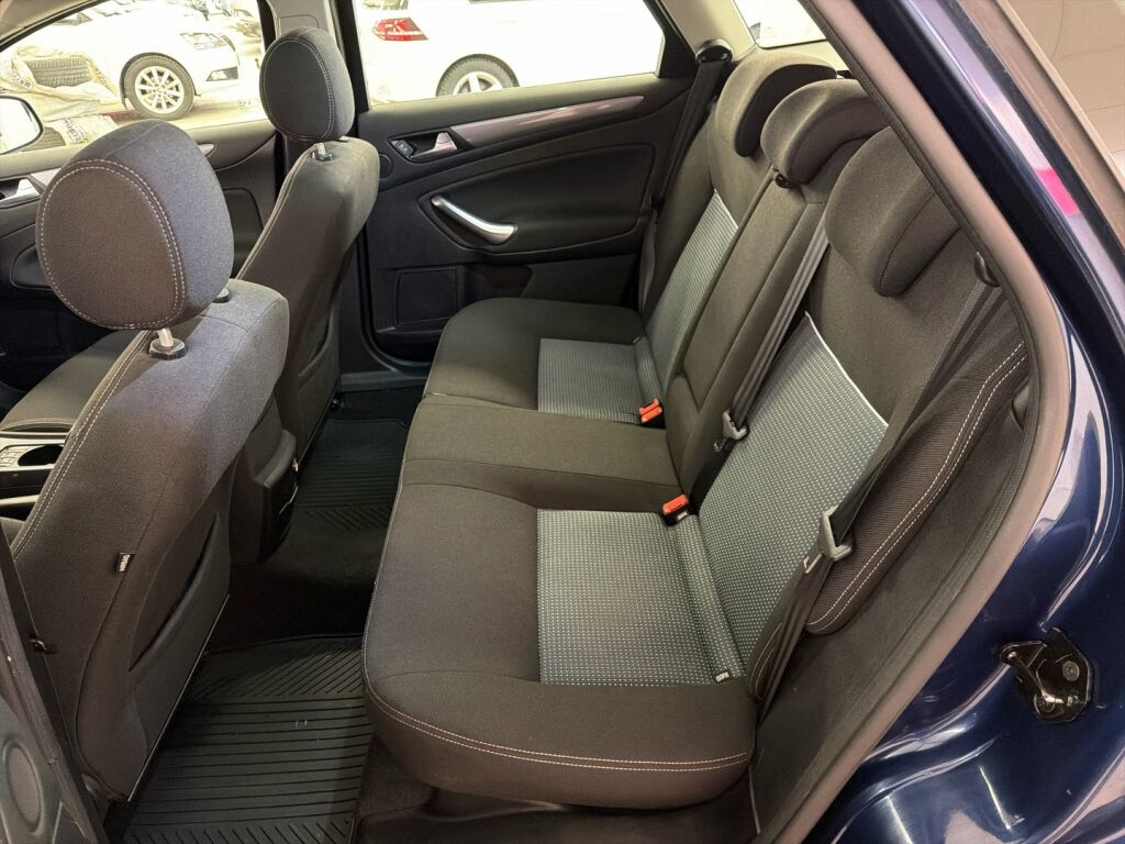 Ford Mondeo 2011 Sininen