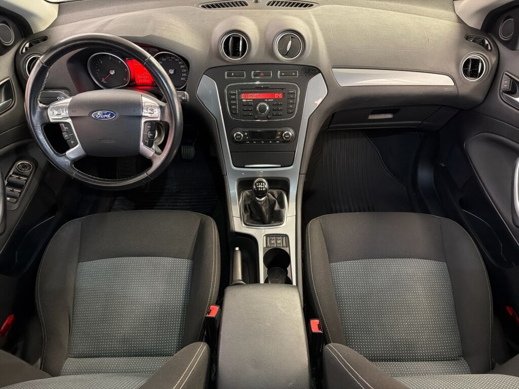 Ford Mondeo 2011 Sininen