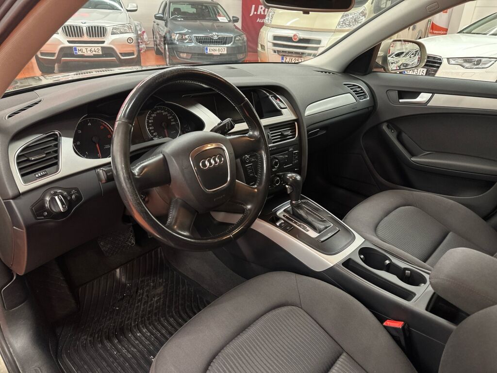 Audi A4 2011 Ruskea (beige)