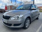 Skoda Fabia 2011 Ruskea (beige)