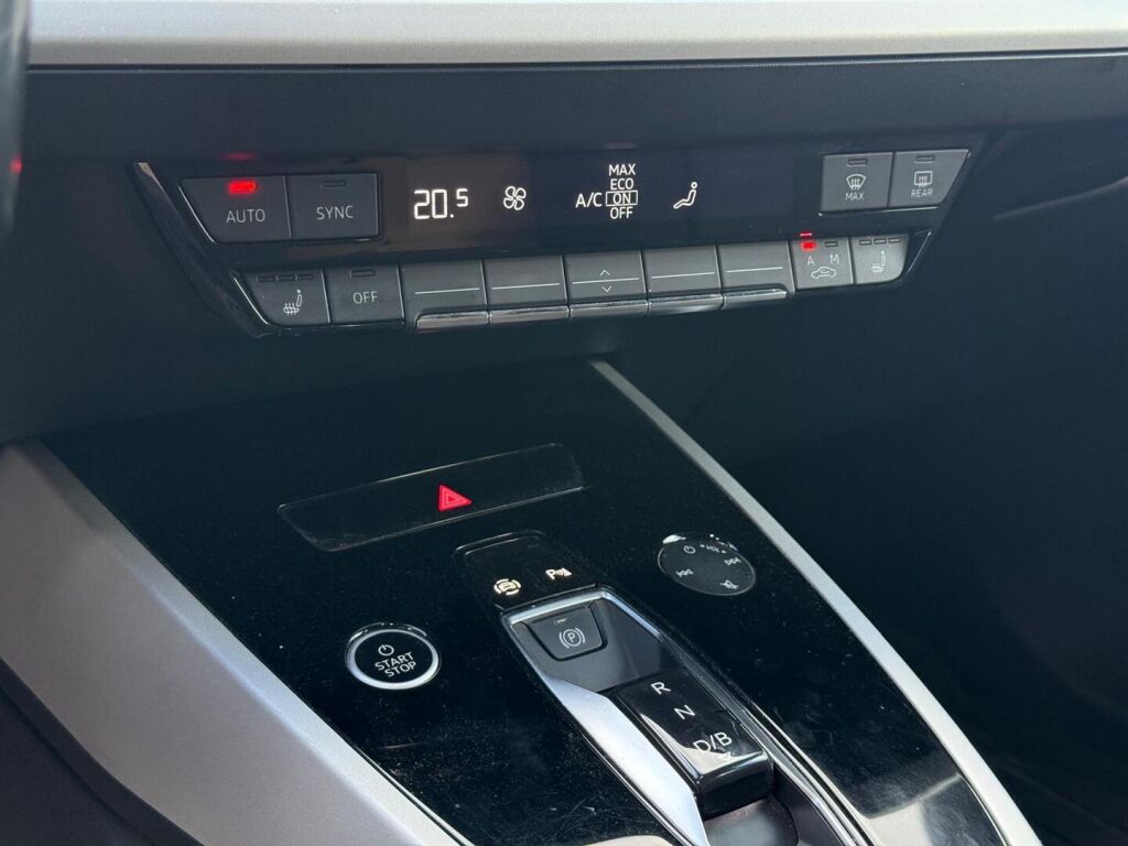 Audi Q4 e-tron 2022 Harmaa