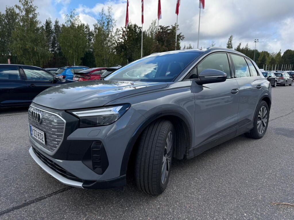 Audi Q4 e-tron 2022 Harmaa