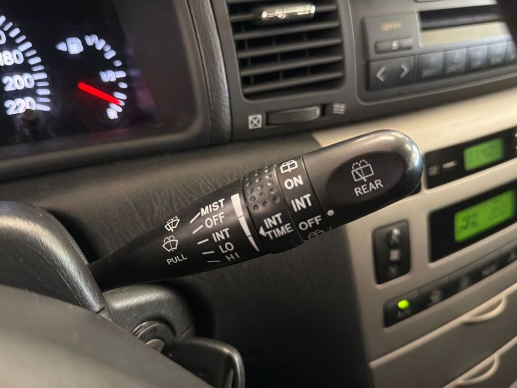 Toyota Corolla 2003 Punainen