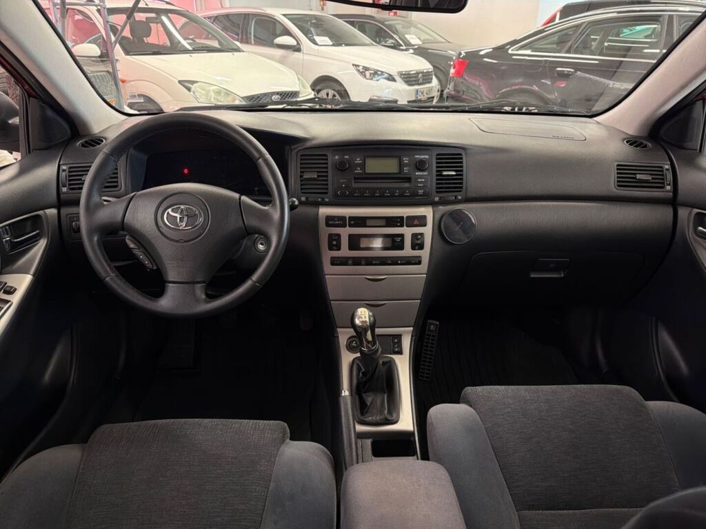 Toyota Corolla 2003 Punainen