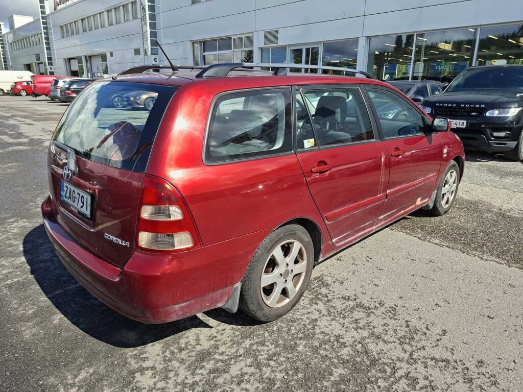 Toyota Corolla 2003 Punainen