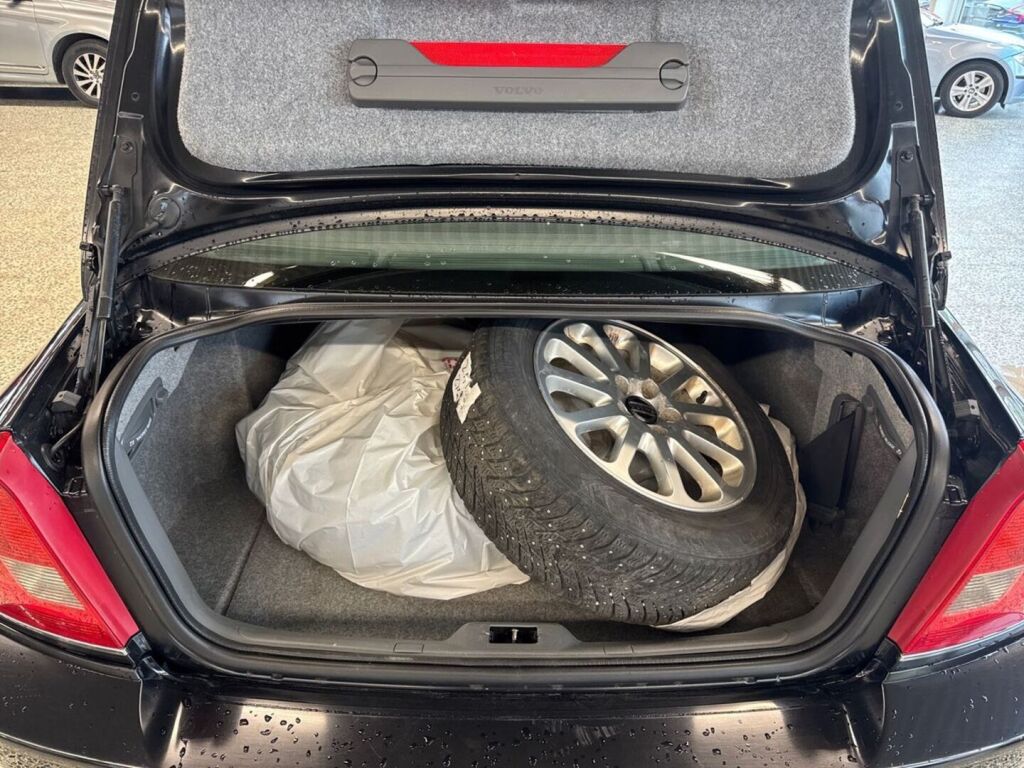Volvo S80 2005 Musta