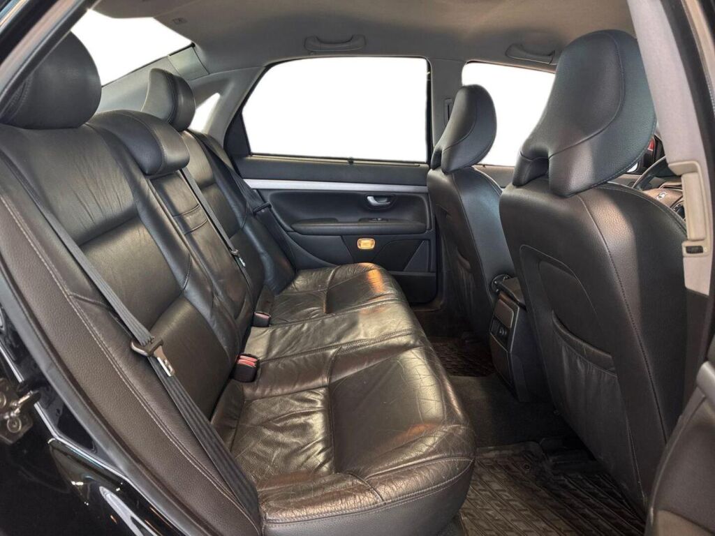 Volvo S80 2005 Musta