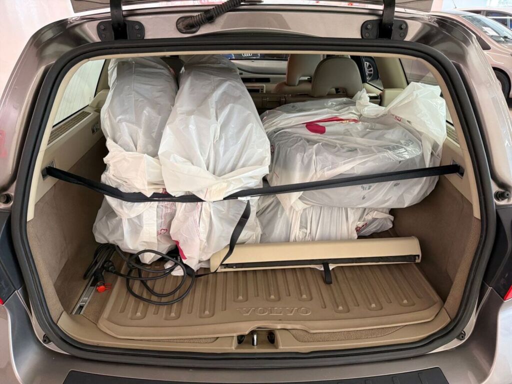 Volvo V70 2008 Harmaa