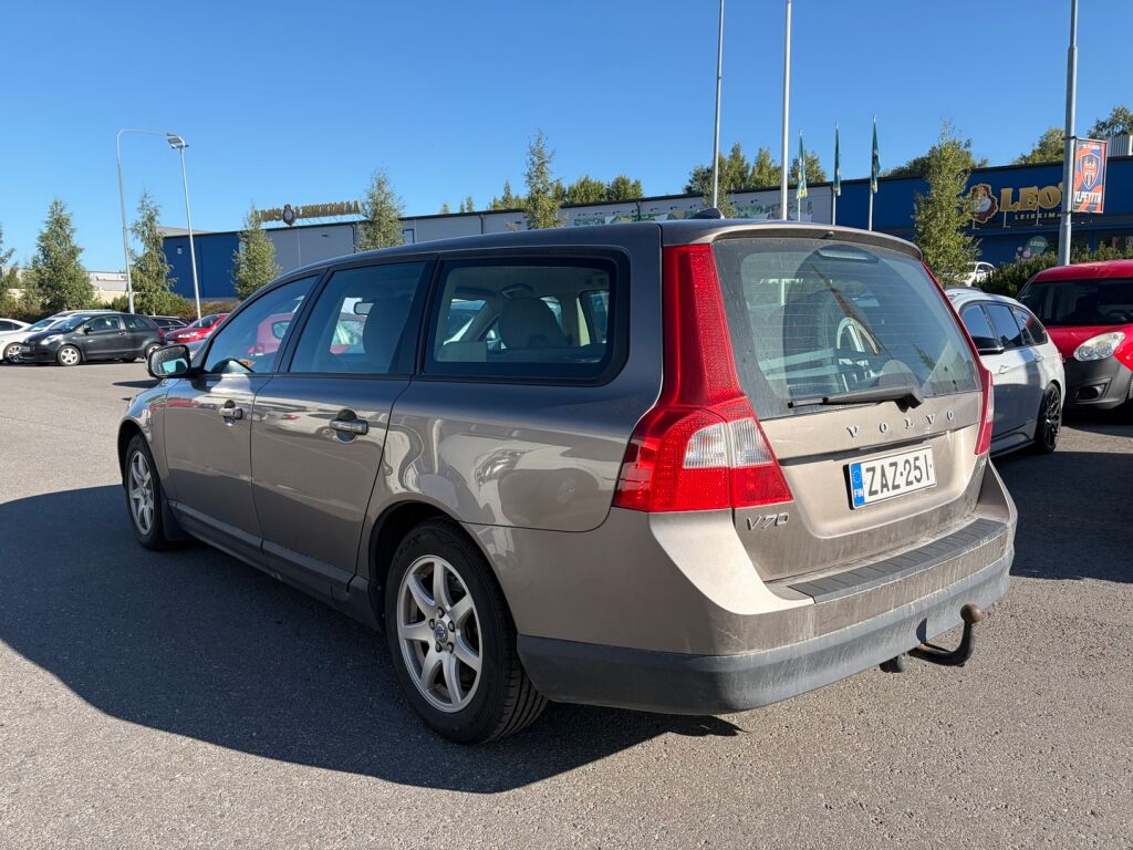Volvo V70 2008 Harmaa