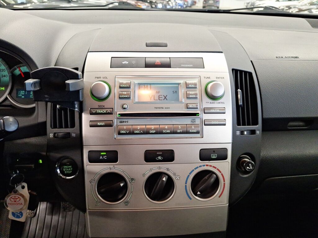 Toyota Corolla Verso 2006 Valkoinen