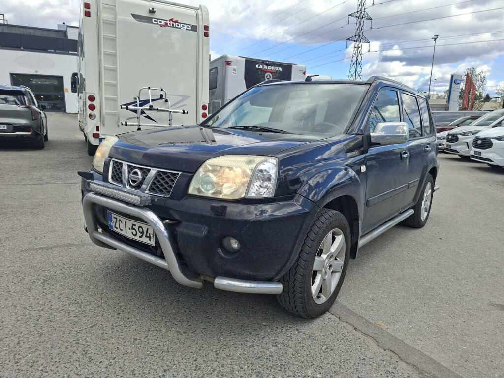 Nissan X-TRAIL 2005 Musta