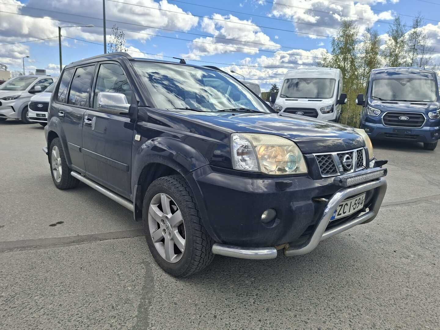Nissan X-TRAIL